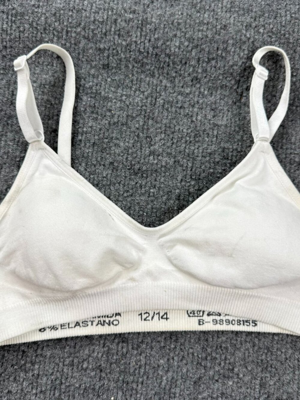 Girls Seamless Wirefree Bralette Size 12/14 White Padded Lounge Bra Stains